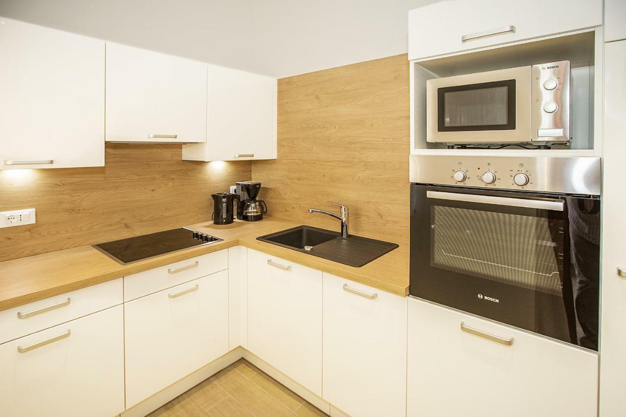 Residence Mediterraneo II 巴斯卡 外观 照片