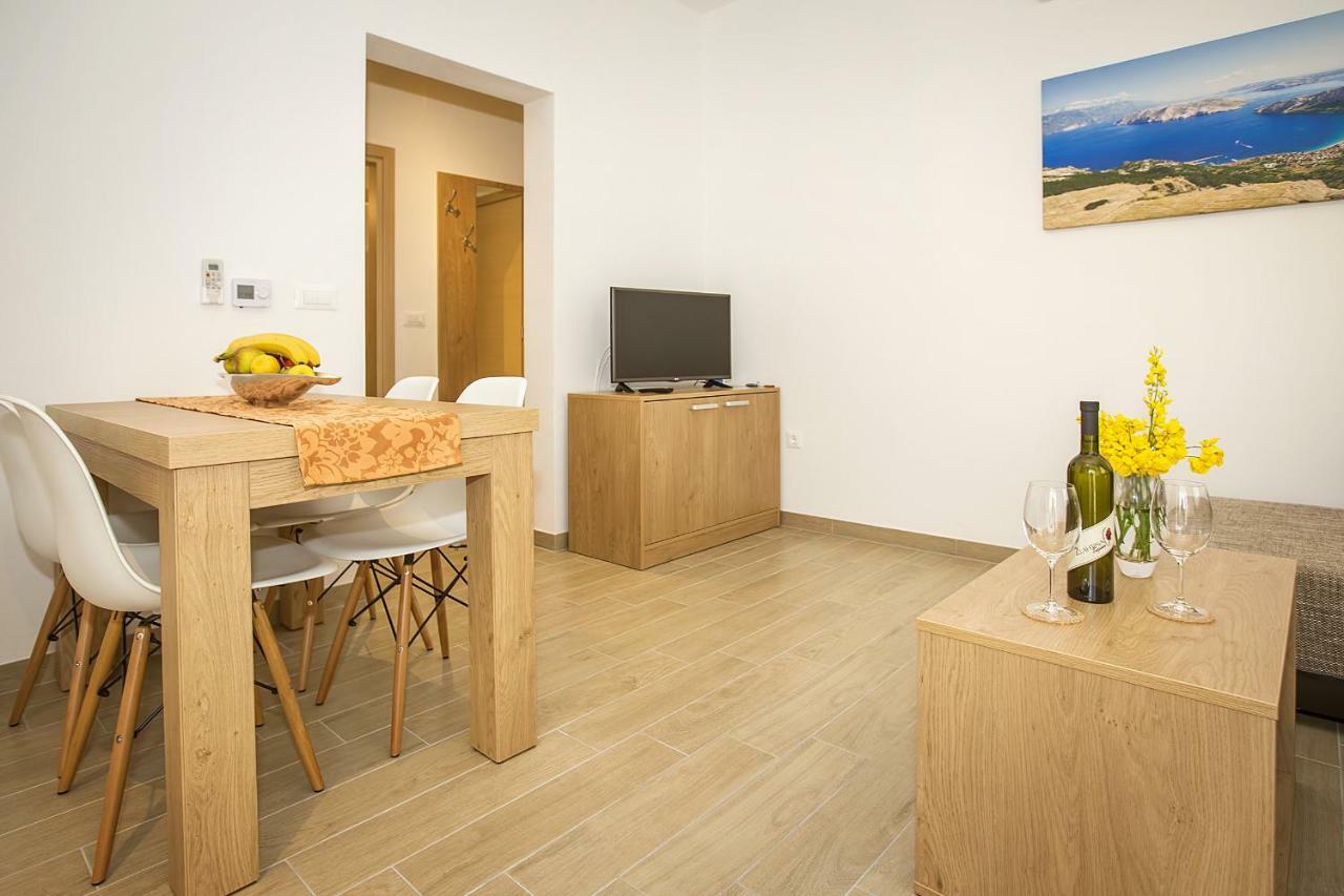 Residence Mediterraneo II 巴斯卡 外观 照片