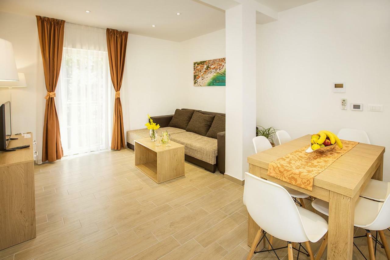 Residence Mediterraneo II 巴斯卡 外观 照片